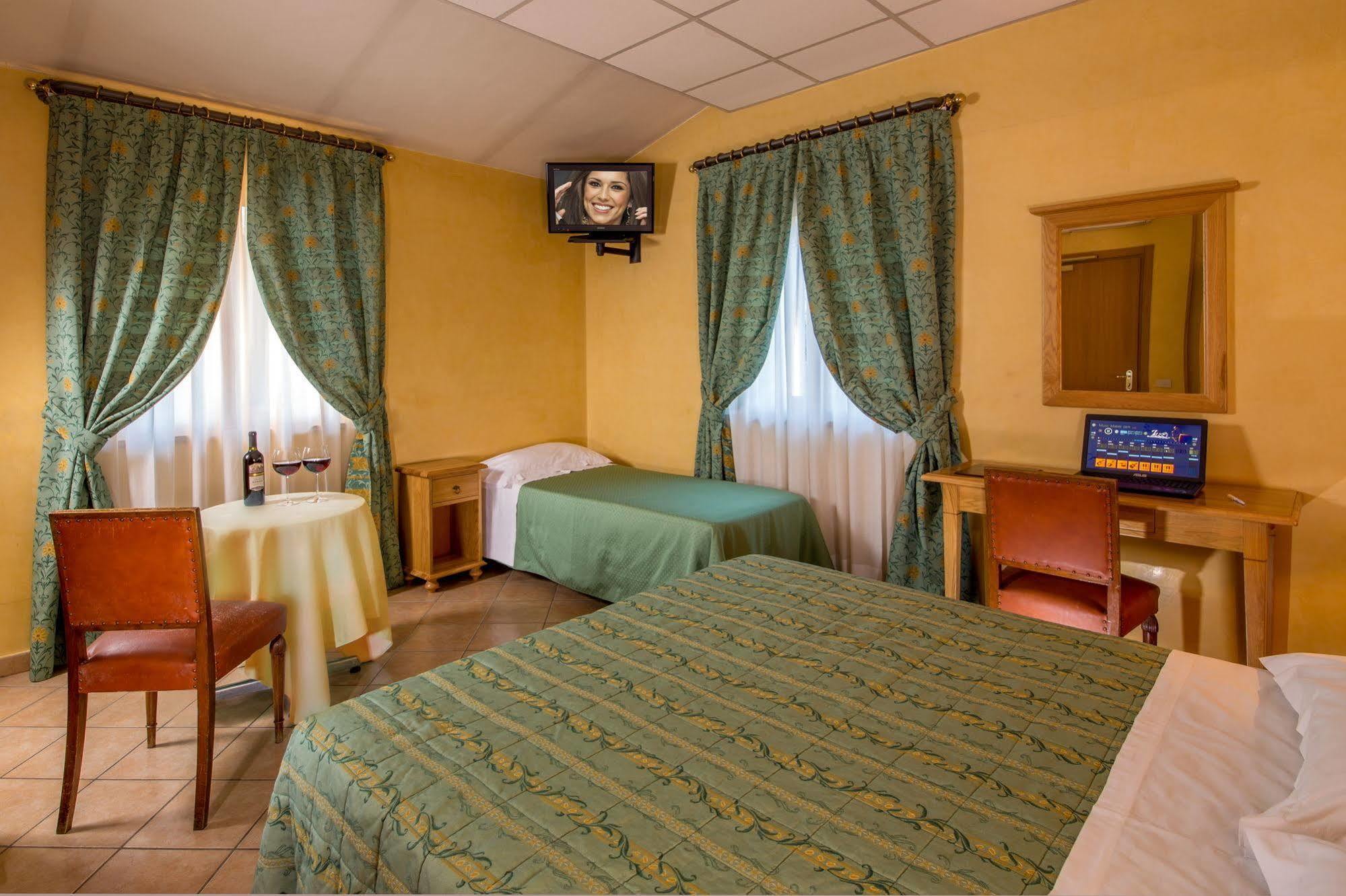 Hotel Fidene Roma Exterior foto